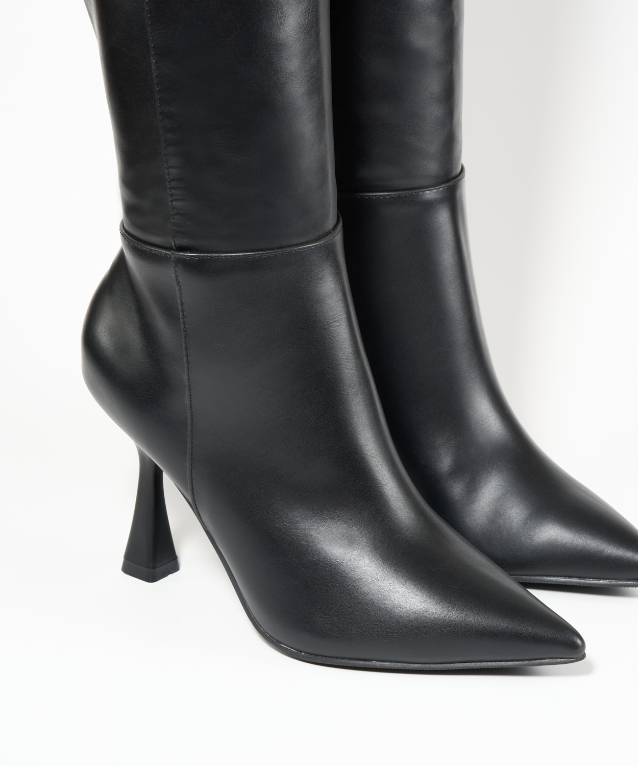 Botas altas tacón  image number null